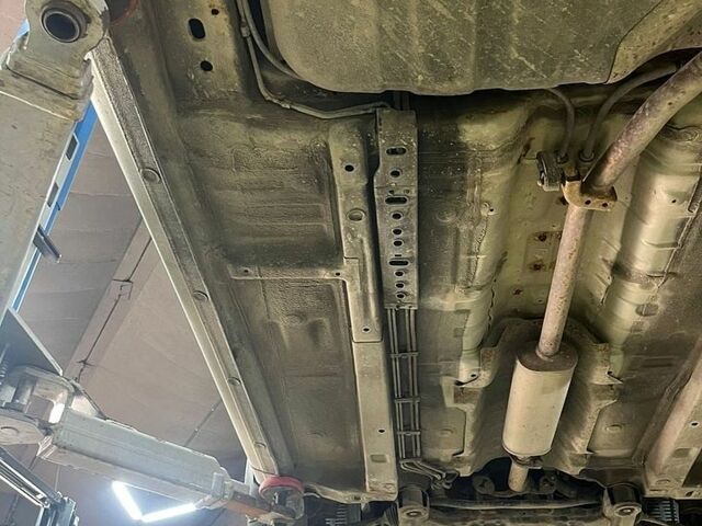 Сірий Кіа Ріо, об'ємом двигуна 1.4 л та пробігом 138 тис. км за 5500 $, фото 3 на Automoto.ua