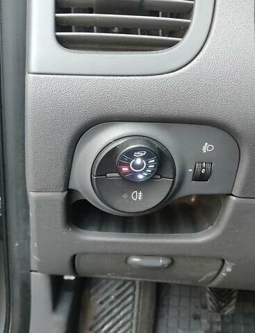 Сірий Кіа Ріо, об'ємом двигуна 1.4 л та пробігом 147 тис. км за 5500 $, фото 11 на Automoto.ua