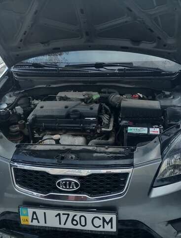 Сірий Кіа Ріо, об'ємом двигуна 1.4 л та пробігом 147 тис. км за 5500 $, фото 4 на Automoto.ua
