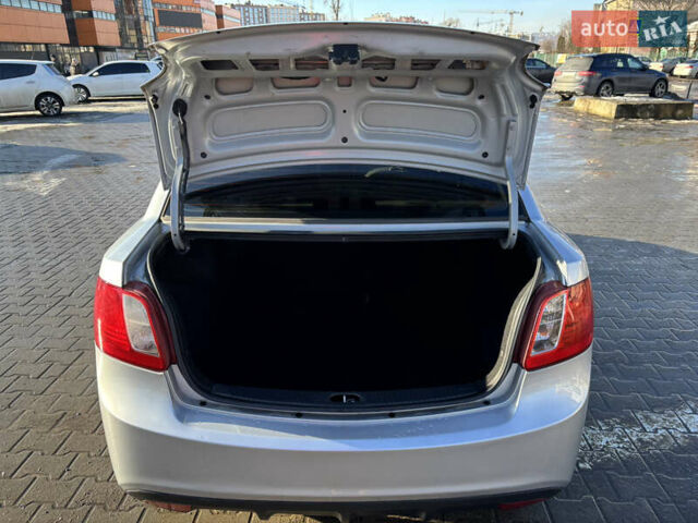 Серый Киа Рио, объемом двигателя 1.4 л и пробегом 138 тыс. км за 6000 $, фото 16 на Automoto.ua