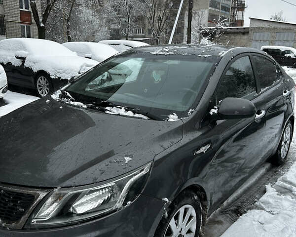 Серый Киа Рио, объемом двигателя 1.6 л и пробегом 168 тыс. км за 7000 $, фото 5 на Automoto.ua