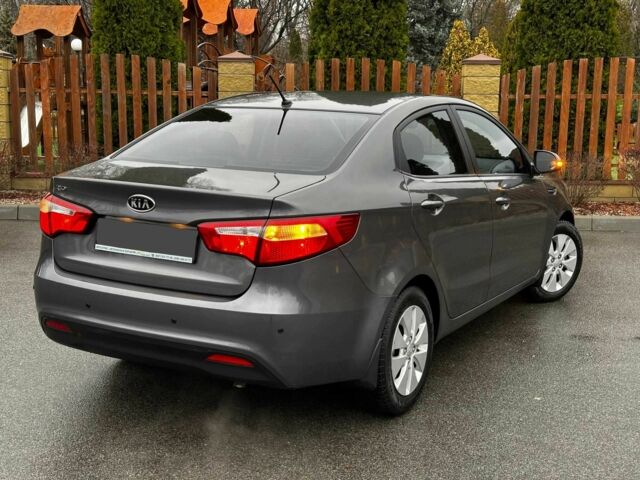 Сірий Кіа Ріо, об'ємом двигуна 1.6 л та пробігом 139 тис. км за 8500 $, фото 3 на Automoto.ua