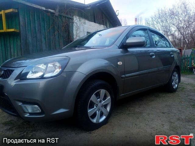 Серый Киа Рио, объемом двигателя 1.4 л и пробегом 200 тыс. км за 5200 $, фото 11 на Automoto.ua