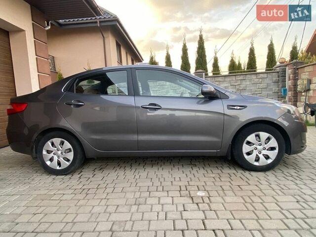 Сірий Кіа Ріо, об'ємом двигуна 1.4 л та пробігом 94 тис. км за 7600 $, фото 9 на Automoto.ua