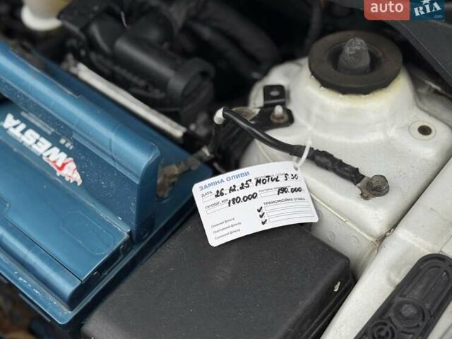 Серый Киа Рио, объемом двигателя 1.59 л и пробегом 180 тыс. км за 8950 $, фото 27 на Automoto.ua