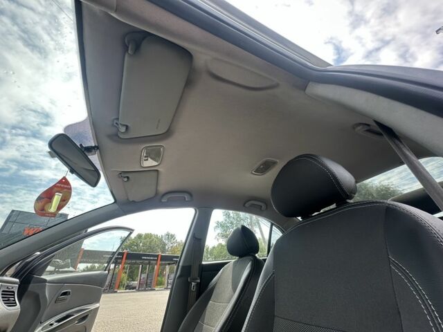 Сірий Кіа Ріо, об'ємом двигуна 1.4 л та пробігом 380 тис. км за 4510 $, фото 7 на Automoto.ua