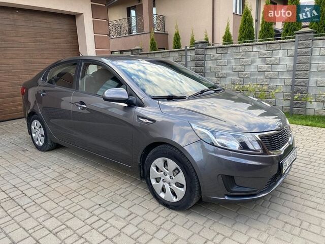 Сірий Кіа Ріо, об'ємом двигуна 1.4 л та пробігом 94 тис. км за 7600 $, фото 1 на Automoto.ua