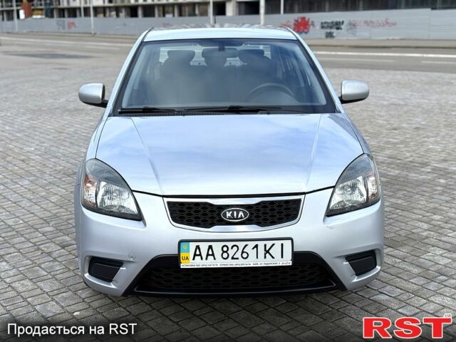 Серый Киа Рио, объемом двигателя 14 л и пробегом 172 тыс. км за 4950 $, фото 7 на Automoto.ua