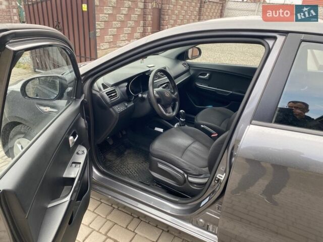 Серый Киа Рио, объемом двигателя 1.4 л и пробегом 94 тыс. км за 8100 $, фото 23 на Automoto.ua