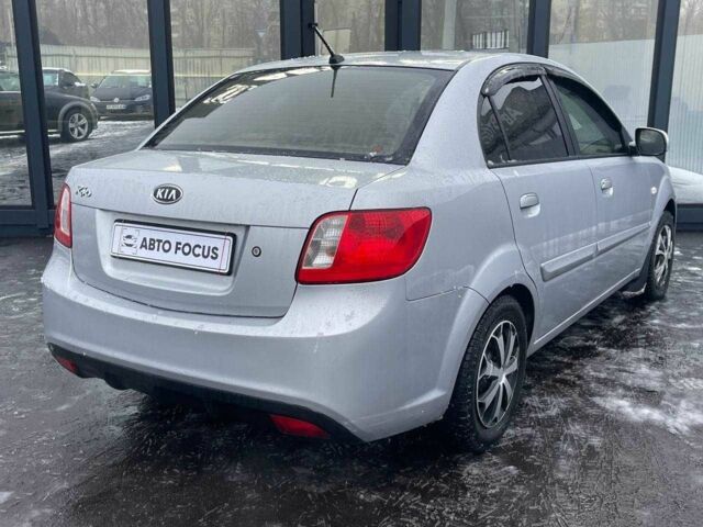 Серый Киа Рио, объемом двигателя 1.4 л и пробегом 168 тыс. км за 4590 $, фото 5 на Automoto.ua