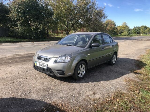 Сірий Кіа Ріо, об'ємом двигуна 1.4 л та пробігом 168 тис. км за 4998 $, фото 3 на Automoto.ua