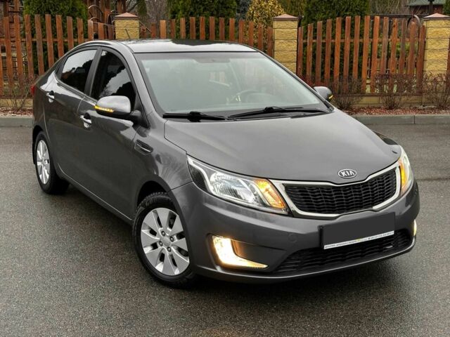 Сірий Кіа Ріо, об'ємом двигуна 1.6 л та пробігом 139 тис. км за 8500 $, фото 2 на Automoto.ua