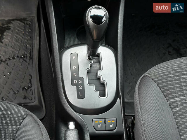 Сірий Кіа Ріо, об'ємом двигуна 1.6 л та пробігом 139 тис. км за 8500 $, фото 27 на Automoto.ua