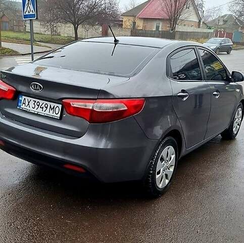 Сірий Кіа Ріо, об'ємом двигуна 1.4 л та пробігом 243 тис. км за 5700 $, фото 2 на Automoto.ua
