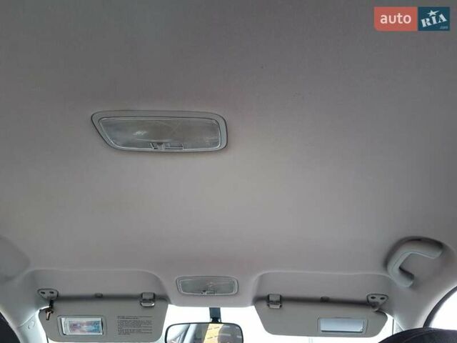 Серый Киа Рио, объемом двигателя 1.4 л и пробегом 183 тыс. км за 5900 $, фото 4 на Automoto.ua