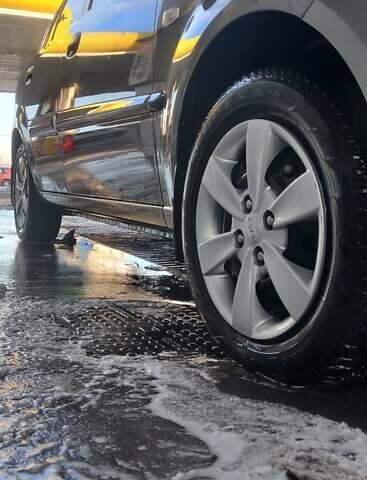 Сірий Кіа Ріо, об'ємом двигуна 1.4 л та пробігом 147 тис. км за 5500 $, фото 20 на Automoto.ua