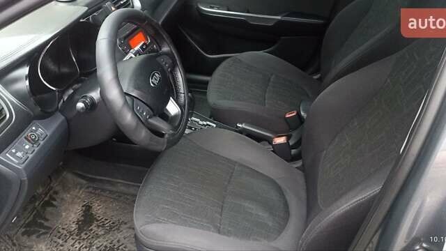 Серый Киа Рио, объемом двигателя 1.59 л и пробегом 139 тыс. км за 7600 $, фото 3 на Automoto.ua