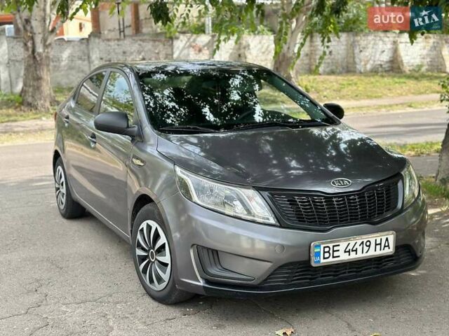 Серый Киа Рио, объемом двигателя 1.4 л и пробегом 190 тыс. км за 7100 $, фото 1 на Automoto.ua