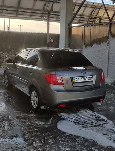 Сірий Кіа Ріо, об'ємом двигуна 1.4 л та пробігом 147 тис. км за 5500 $, фото 24 на Automoto.ua