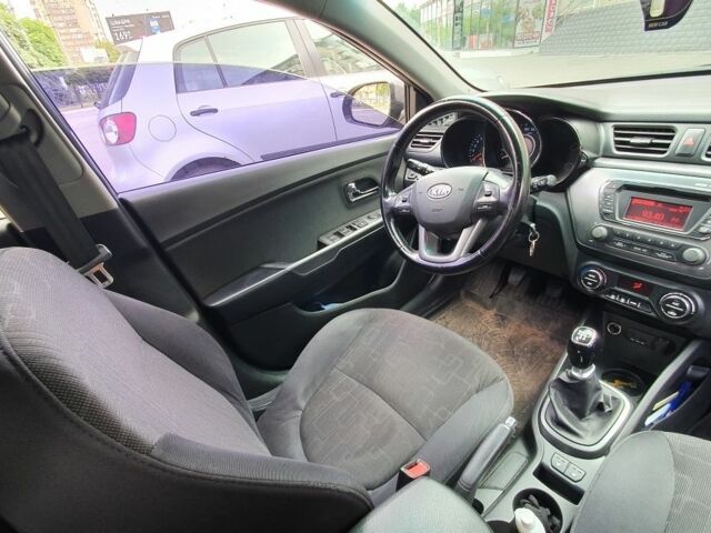 Серый Киа Рио, объемом двигателя 0 л и пробегом 200 тыс. км за 7447 $, фото 5 на Automoto.ua
