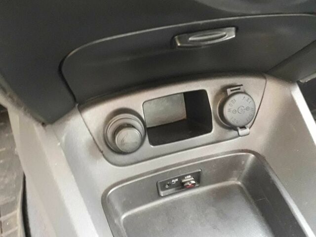 Серый Киа Рио, объемом двигателя 1.4 л и пробегом 153 тыс. км за 5500 $, фото 11 на Automoto.ua