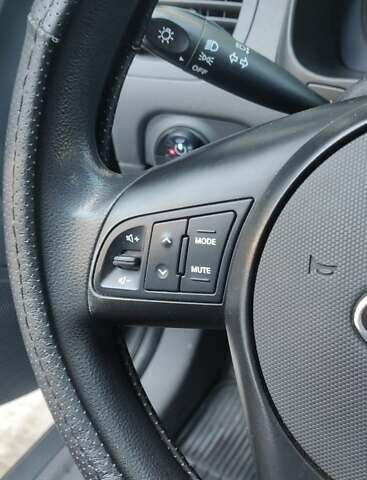 Сірий Кіа Ріо, об'ємом двигуна 1.4 л та пробігом 147 тис. км за 5500 $, фото 10 на Automoto.ua