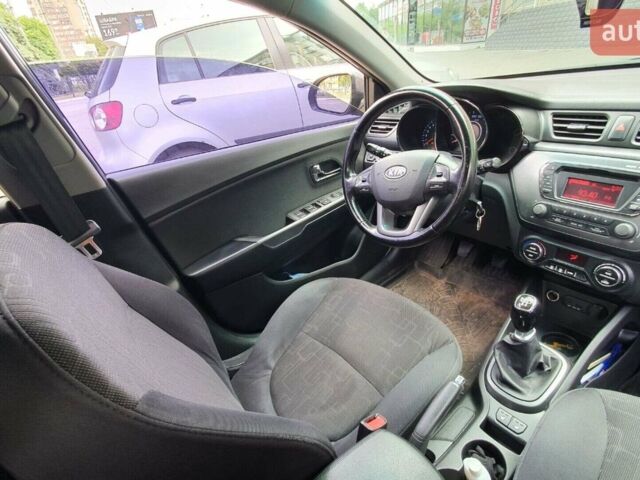 Серый Киа Рио, объемом двигателя 1.6 л и пробегом 190 тыс. км за 6954 $, фото 6 на Automoto.ua