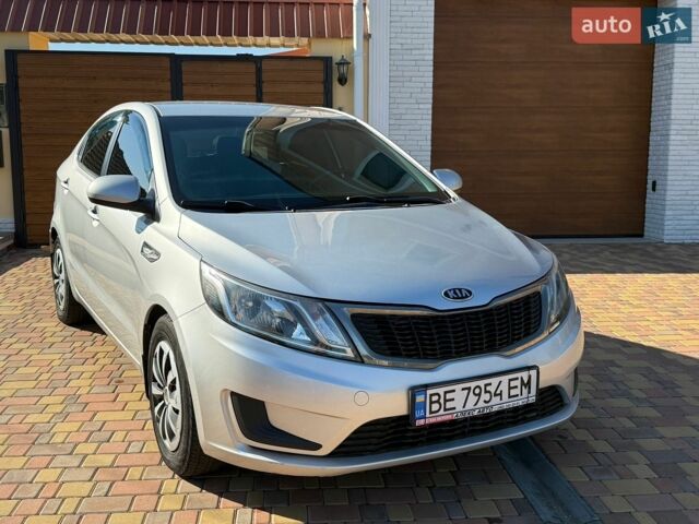 Сірий Кіа Ріо, об'ємом двигуна 1.4 л та пробігом 238 тис. км за 6200 $, фото 1 на Automoto.ua