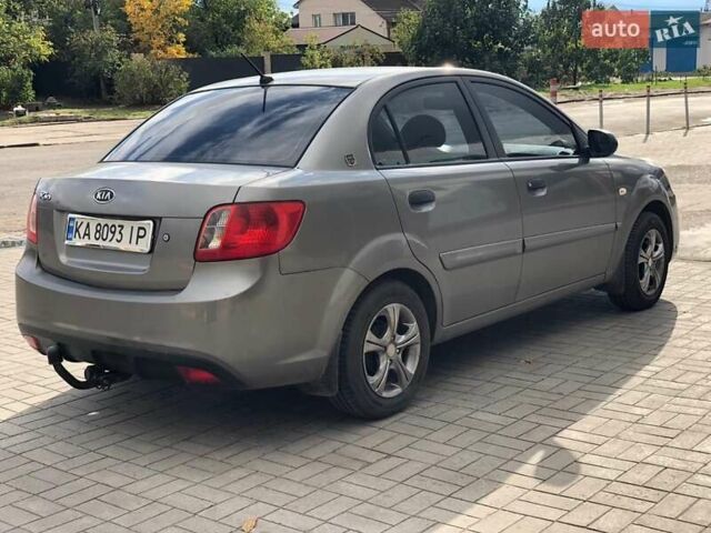 Серый Киа Рио, объемом двигателя 1.4 л и пробегом 120 тыс. км за 4999 $, фото 8 на Automoto.ua