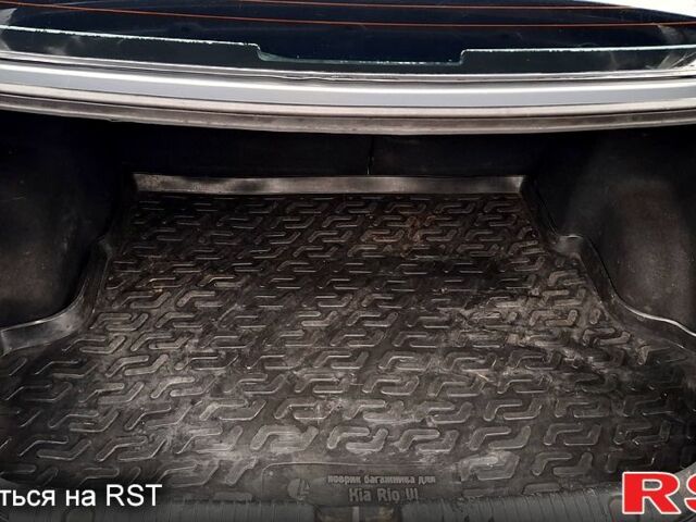 Серый Киа Рио, объемом двигателя 1.4 л и пробегом 243 тыс. км за 5700 $, фото 13 на Automoto.ua