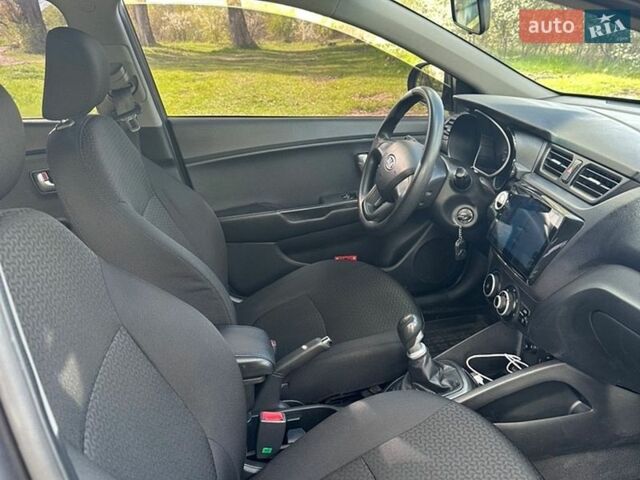Серый Киа Рио, объемом двигателя 1.4 л и пробегом 155 тыс. км за 6700 $, фото 14 на Automoto.ua