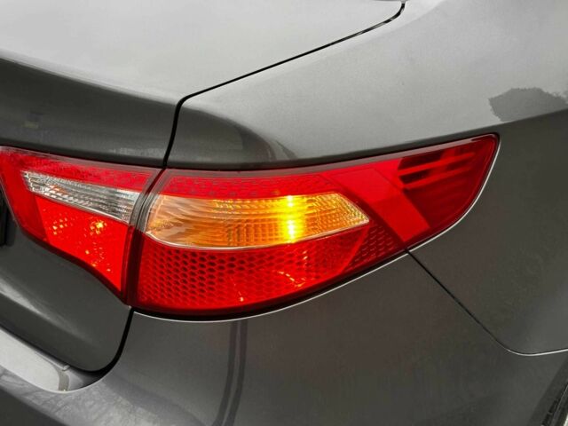 Сірий Кіа Ріо, об'ємом двигуна 1.6 л та пробігом 139 тис. км за 8500 $, фото 7 на Automoto.ua