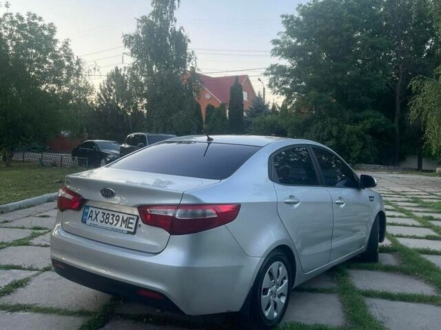 Сірий Кіа Ріо, об'ємом двигуна 1.4 л та пробігом 172 тис. км за 5600 $, фото 6 на Automoto.ua