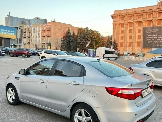 Сірий Кіа Ріо, об'ємом двигуна 1.6 л та пробігом 217 тис. км за 6200 $, фото 2 на Automoto.ua
