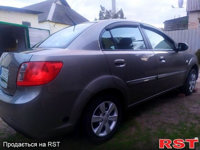 Серый Киа Рио, объемом двигателя 1.4 л и пробегом 200 тыс. км за 5200 $, фото 10 на Automoto.ua
