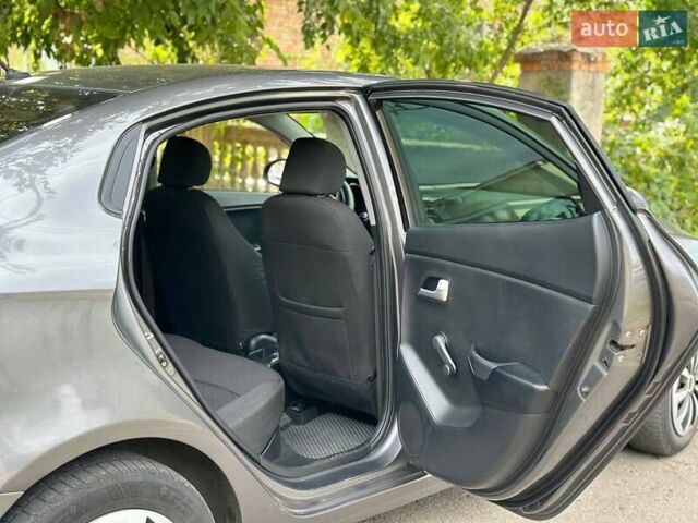 Серый Киа Рио, объемом двигателя 1.4 л и пробегом 190 тыс. км за 7100 $, фото 8 на Automoto.ua