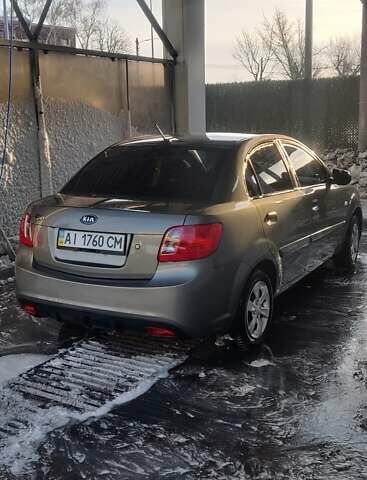 Сірий Кіа Ріо, об'ємом двигуна 1.4 л та пробігом 147 тис. км за 5500 $, фото 26 на Automoto.ua