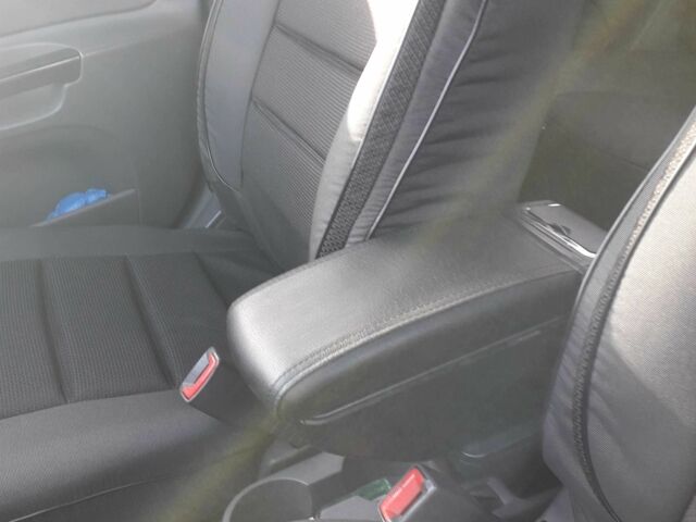 Серый Киа Рио, объемом двигателя 1.4 л и пробегом 153 тыс. км за 5500 $, фото 12 на Automoto.ua