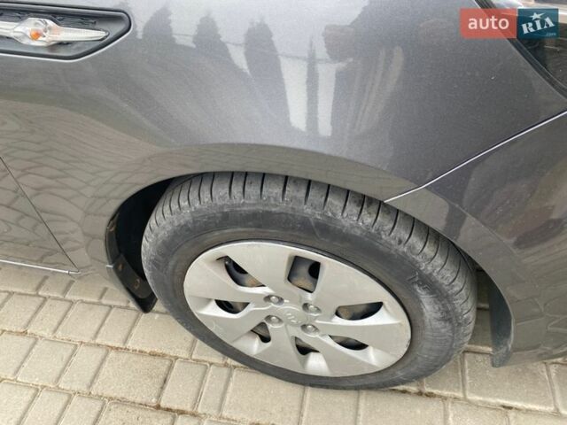 Серый Киа Рио, объемом двигателя 1.4 л и пробегом 94 тыс. км за 8100 $, фото 24 на Automoto.ua