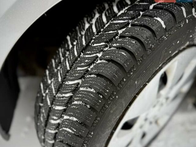 Серый Киа Рио, объемом двигателя 1.6 л и пробегом 180 тыс. км за 8950 $, фото 34 на Automoto.ua