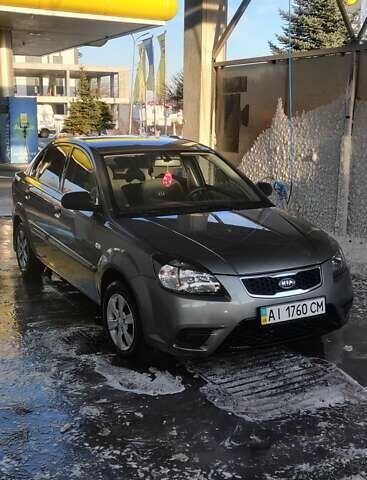 Сірий Кіа Ріо, об'ємом двигуна 1.4 л та пробігом 147 тис. км за 5500 $, фото 27 на Automoto.ua