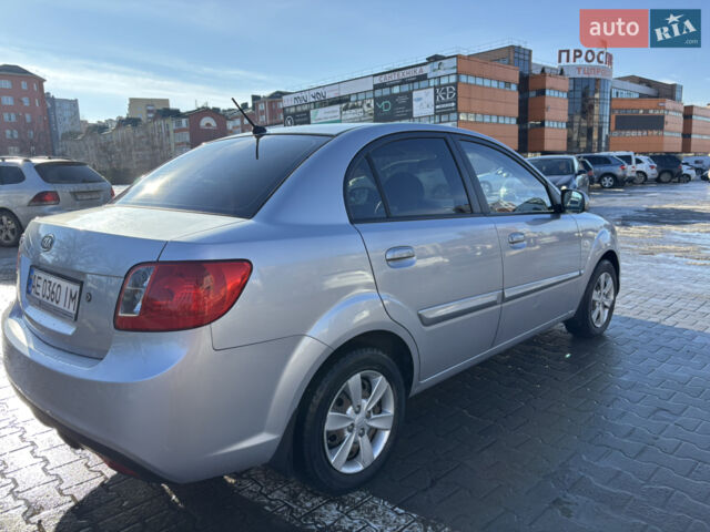Сірий Кіа Ріо, об'ємом двигуна 1.4 л та пробігом 138 тис. км за 5500 $, фото 10 на Automoto.ua