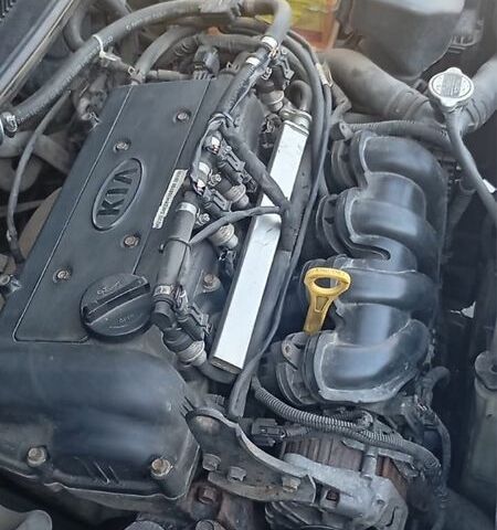 Серый Киа Рио, объемом двигателя 1.6 л и пробегом 300 тыс. км за 7100 $, фото 3 на Automoto.ua