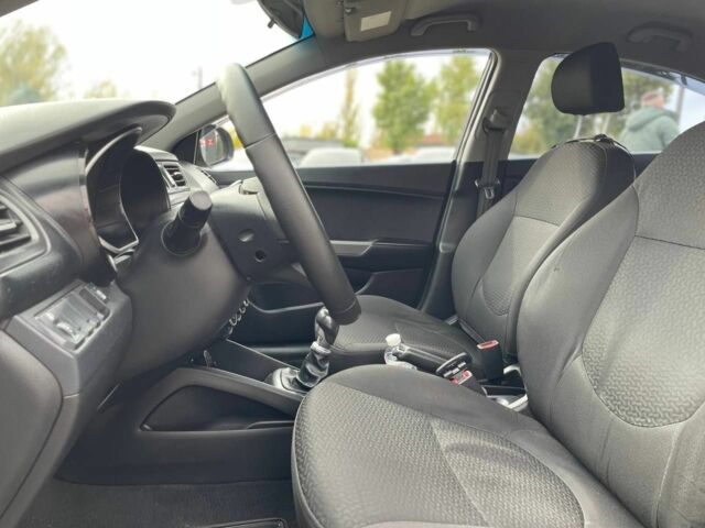 Серый Киа Рио, объемом двигателя 1.4 л и пробегом 158 тыс. км за 6300 $, фото 17 на Automoto.ua