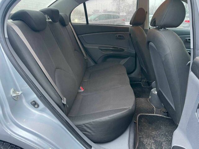 Серый Киа Рио, объемом двигателя 1.4 л и пробегом 168 тыс. км за 4590 $, фото 10 на Automoto.ua