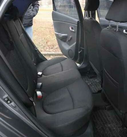 Серый Киа Рио, объемом двигателя 1.4 л и пробегом 141 тыс. км за 8500 $, фото 17 на Automoto.ua