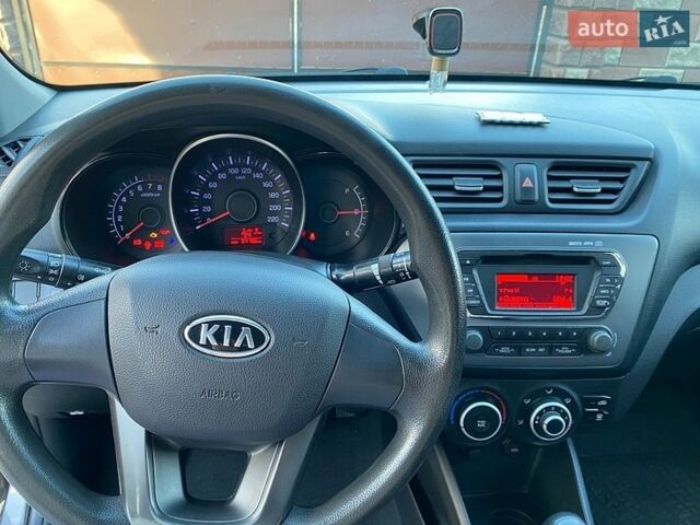 Сірий Кіа Ріо, об'ємом двигуна 1.4 л та пробігом 94 тис. км за 7600 $, фото 13 на Automoto.ua