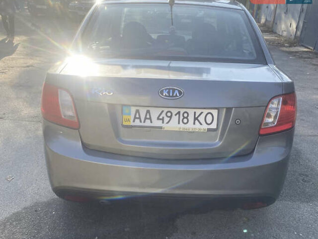 Кіа Ріо 2011 у Києві на Automoto.ua Сірий Кіа Ріо, об'ємом двигуна 1.4 л та пробігом 179 тис. км за 4500 $, фото 1 на Automoto.ua