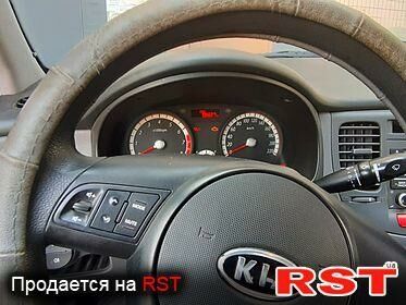 Серый Киа Рио, объемом двигателя 1.4 л и пробегом 68 тыс. км за 6600 $, фото 5 на Automoto.ua
