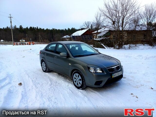 Серый Киа Рио, объемом двигателя 1.4 л и пробегом 18000 тыс. км за 3650 $, фото 1 на Automoto.ua